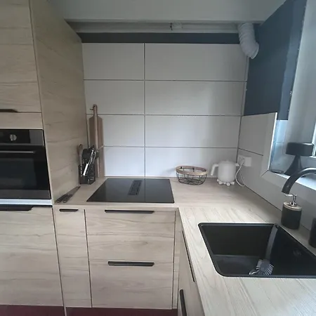 Natuurhuis 'van De Wereld' * 拉纳肯